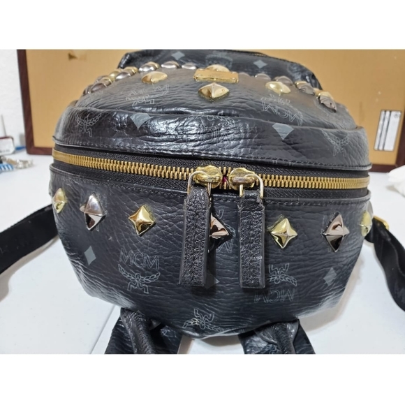 MCM Visetos Studded Medium Stark M Backpack - Picture 8 of 9